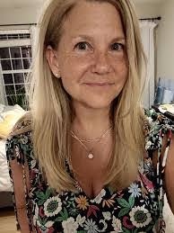 Amy Beaucage's Instagram, Twitter & Facebook