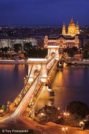 Budapest By Night Budapest Ungarn Stadte Reise Und Budapest