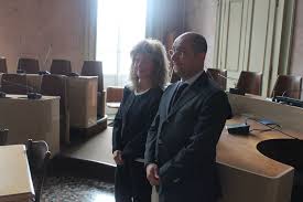 Jun 20, 2021 · a seguito della sentenza del 18 giugno 2021 emessa dal tar del lazio che obbliga la trasmissione report di rai 3 a dare all'avvocato leghista andrea mascetti gli atti relativi al servizio… Voghera Alida Battistella Udc Nuovo Assessore Al Commercio Voghera Sei Tu Notizie In Tempo Reale Da Voghera E Oltrepo