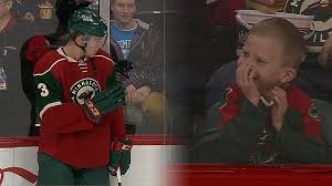Only slightly more than half the teams (16 of 30) make the football and hockey are the only sports i really get into though. 10 Reasons Hockey Is The Greatest Sport On Earth