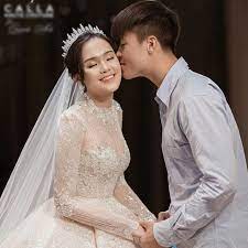 Cầu thủ duy mạnh và bạn gái chụp ảnh cưới đậm chất ngôn tình. Ä'am CÆ°á»›i Duy Máº¡nh Co Dau Chu Rá»ƒ Sáº½ Diá»‡n Trang Phá»¥c Hang Hiá»‡u Sang Cháº£nh Bao Dan Tri