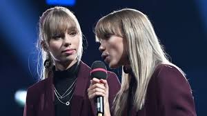 They previously modeled for the german modeling company compose. Social Media Zwillinge Lisa Und Lena Wollen Schauspielern