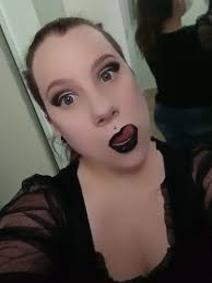 I can't really say anything else besides I keep jumpscaring myself  forgetting I have makeup