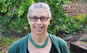 Kitty Courtney's Instagram, Twitter & Facebook