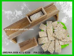 Keripik pisang adalah irisan pisang yang sudah diawetkan dengan cara digoreng, dipanggang, atau dehidrasi/microwave. Cara Mengiris Tempe Agar Tipis Secara Cepat Mudah Dan Amancv Multy Karya Abadi