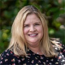 Elaine Choy's Instagram, Twitter & Facebook