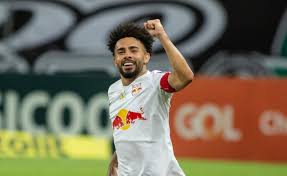 Cláudio luiz rodrigues parise leonel (born 28 january 1997), commonly known as claudinho, is a brazilian footballer who plays as either an attacking midfielder or a forward for galatasaray. Zenit Blizok K Transferu Klaudino V Brazilii Soobshili O Novom Predlozhenii Pitercev