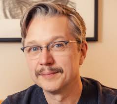 Thursday evening, come chill to a set of R&B, soul, underground hip-hop and  bedroom dance by Divine Interface aka Drew Briggs aka @wifi_daddy 〰️We'll  also be checking out his latest release The