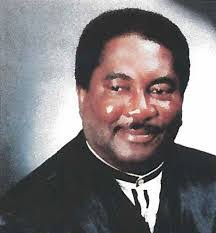 Earl Lett's Instagram, Twitter & Facebook