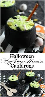 Halloween Key Lime Mousse Cauldrons Recettes De Cuisine Collations Pour Halloween Cuisine Halloween
