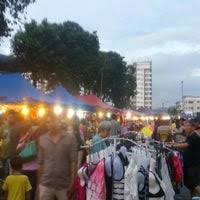 You will see some attractions of motorcycle riding using the law of physic that will make evel knievel proud to them. Pasar Malam Puchong 14 Puchong Batu Dua Belas Selangor