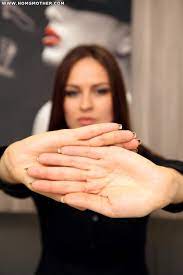 Facesitting Girls on X: 