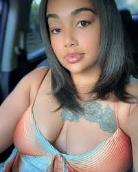 Babyyyy this wig from @jailyssia got me in that mood🥳🥳🥳 lace giving  scalp you hear me, SCALP but it's only going to look this good if  @_pprettygirl does it 😜💕🫶🏼 thank you