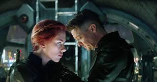 Black widow starts out as a russian spy who defects to the united states, then a s.h.i.e.l.d agent, and then eventually an avenger. Black Widow S Hair In Avengers Endgame Theory Popsugar Beauty