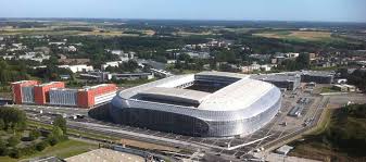 2075 stadiums, 929 stadium designs, 230 stadiums under construction, 144 tournament stadiums and 76 historical stadiums. Stade Pierre Mauroy Lille Osc Guide Football Tripper