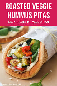 Zucchini And Hummus Pita Sandwiches Recipe Hummus And Pita Vegetarian Sandwich Recipes Pita Sandwiches
