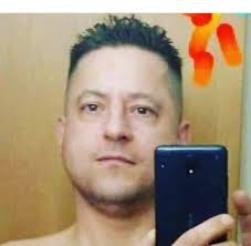 I need a change as I'm in an unhealthy position. Please pray for peace