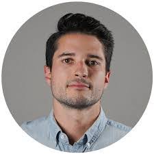 Elizabeth Raasch's Instagram, Twitter & Facebook