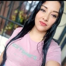 Jessica Elizalde's Instagram, Twitter & Facebook