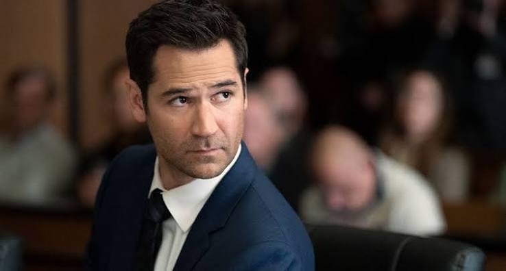Netflix Renews 'The Lincoln Lawyer' For Season 3 - PureWow