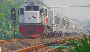 Banyak pilihan moda transportasi dari solo ke semarang, diantaranya dengan kereta api, bus umum, taxi, travel, taksi dan sebagainya. Harga Tiket Dan Jadwal Kereta Solo Semarang November Desember 2019 Seputar Kereta Api