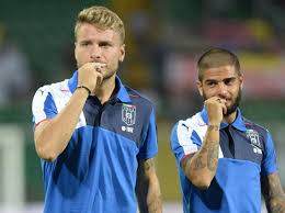 Nella ripresa, malgrado i cambi voluti da silhavy (soucek, schick e zima per barak, krmencik e celustka), la repubblica ceca non ha cambiato atteggiamento e l'italia. Nazionale Ventura Sdoppia Gli Azzurri Verratti Dietro Le Punte E Immobile Titolare Per La Spagna Corriere It