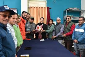 🏔️ टिहरी: नव नियुक्त जिला सूचना अधिकारी द्रवनीता शर्मा ने संभाला पदभार। |  Uttarakhand news