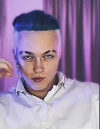 Return of His Majesty Leo Lowe