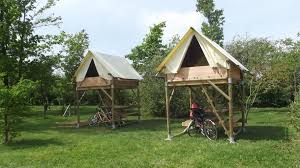 Pitches Accomodations Backyard Fun Accomodations Installation