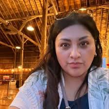 Kat Ramos (KatRamos325)