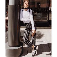 Aesthetic Black And White Striped Pants Outfit Ideas Brandy Melville Black White Striped Tilden Pants Nwt Bekleidung Anziehsachen Anziehen