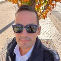 60+ perfiles de «Chesser»