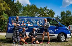 Download free deutsche wohnen logo vector logo and icons in ai, eps, cdr, svg, png formats. Deutsche Wohnen Sponsors Team Bus For Women S Scull Team