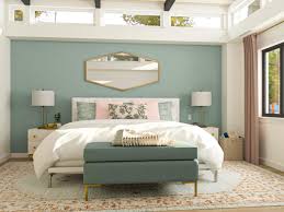Decorating themes include island getaway, parisian, casual, and more. Bedroom Wall Decor 10 Ideas For The Wall Above Your Bed Modsy Blog