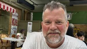 Pacific Lighting Systems founder dies at 67