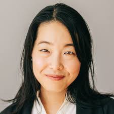 Sue Moon's Instagram, Twitter & Facebook