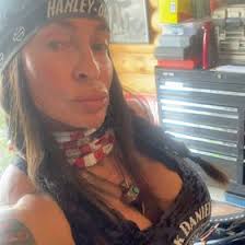 Lauren amos (lbelmont666)