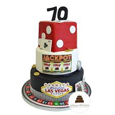 Gateau D Anniversaire Poker Casino Las Vegas Gateau Creation Piece Montee Gateau Anniversaire Gateau Anniversaire