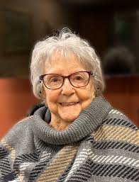 Obituary of Helen Stela Uguccioni