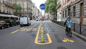 Paris : la pérennisation des coronapistes commencera cet été - France Bleu