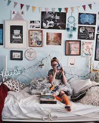 30 Decoration Ideas To Get Your Edgy Bedroom Style Aesthetic Room Decor Room Inspo Bedroom Vintage