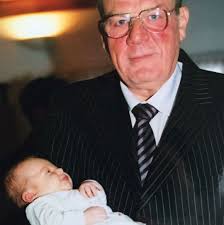 Debora ha bisogno di una visita urgente, ma prima del 2026 non è possibile  ottenerla. La nostra Raffaella Regoli è andata a parlare col Direttore  Generale dell'ASST