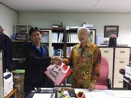 Enjoy interacting with others and gregarious, sociable. Perkhidmatan Kaunter Zakat Potongan Gaji Di Smk St Joseph Kuching Tabung Baitulmal Sarawak