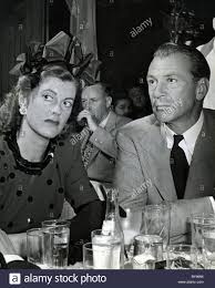 Born to alice cooper and charles cooper. Gary Cooper 1901 1961 U S Schauspieler Im New Yorker Stork Club Mit Frau Veronica Ca 1943 Stockfotografie Alamy