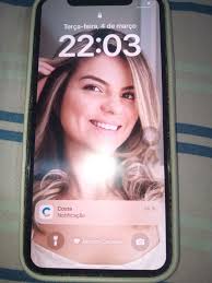 Hoy me encontré este celu en la playa mientras estaba vendiendo! En la  bajada 1 de la brava. Espero llegue a la dueña. Me llama por teléfono Pero  no puedo contestar porque