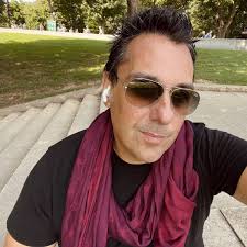 Fabrizio Mancini is a local private tour guide in New York City,  Philadelphia, Washington DC, Boston (USA), :: Hi there, I am a proud New  Yorker and would love to show you