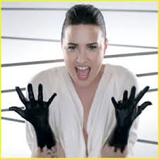 Demi Lovato Heart Attack Music Video Watch Now Demi Lovato Heart Attack One Direction Pictures One Direction Humor