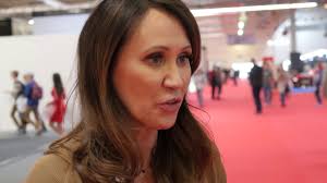 W 1989 ukończyła studia na wydziale aktorskim pwsftvit w łodzi, po czym do 1993 związana. Anna Nowak Ibisz Na Targach Electronics Show 2019 Youtube