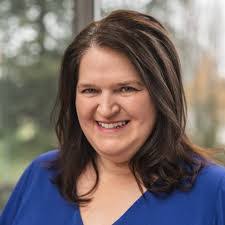 Laura Taylor's Instagram, Twitter & Facebook