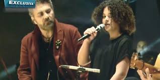 Con mañana es para siempre, lucero encabeza el rating nacional de méxico con 3 m de. Facebook So The Duet The Manuel Mijares With His Daughter Lucero Video Mexico The Trade Lights Music